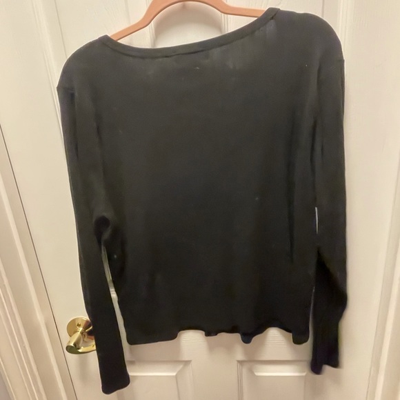 Button Up Top - Picture 2 of 3